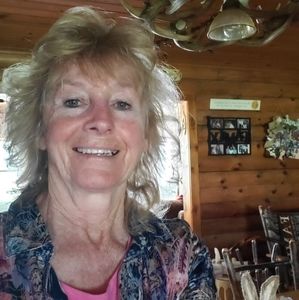 Meet your Posher, Etta